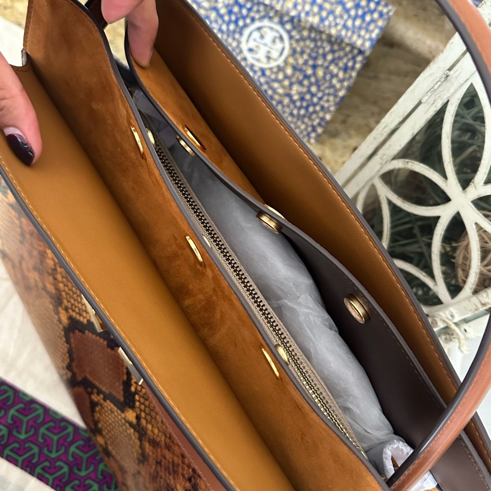 New Tory Burch Lee Radziwill Exotic Double Bag - Picture 9 of 16